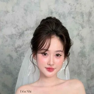Cô dâu Thuỳ Dương